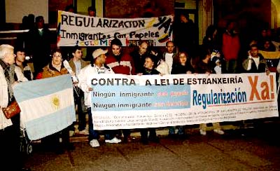 Diario Accion de General Rodriguez, politica, actualidad, noticias e informacion, personalidades e instituciones, policiales, galerias de fotos; historia de General Rodriguez, sus origenes, edificios, estancias, habitos y costumbres, anecdotas, comercios e industrias, los fundadores, antiguas instituciones, fotos e imagenes; suplementos especiales: la crisis politica, economica y social de la Argentina, los acontecimientos de Diciembre de 2001, articulos y entrevistas; Emigracion: toda la informacion destinada a aquellos que desean emigrar, radicarse o estudiar en el exterior, visas, pasaportes, consejos, guias, informacion util, links; Trueque: novedades e informacion, links, estructura del trueque; el casamiento de Maxima Zorreguieta y el principe Guillermo Alejandro de Holanda; Guerra de Afganistan: galeria de imagenes e informacion sobre la primera guerra del siglo XXI; la guerra de Irak, Bagdad, Georges W. Bush, Saddam Husseim, el atentado a las torres Gemelas de Nueva York, las twin towers, el 11-s, y descripcion del hecho que conmovio al mundo; Empleo: consultoras, clasificados, agencias de empleo, consejos e informacion util, curriculum vitae, como confeccionarlos, noticias de actualidad; 
Los numeros de la crisis: Las consecuencias de la crisis politica, economica y social; estadisticas, pobreza, desnutricion, salud y asistencia; noticias regionales y provinciales, columnas y editoriales; informacion para negocios: pymes, links, empresas y negocios; Agenda Cultural con toda la informacion de cursos, universidades, talleres, escuelas y oportunidades, exposiciones de arte de la region; buscadores en Internet, Enlaces: links a los mejores sitios de educacion, cultura, arte, biografias, politica, interes general, web, Links del Diario Accion: RMS Titanic, su historia, su tragico viaje inaugural; historias, testimonios, documentos y articulos sobre el naufragio; links y sitios sobre el tema; la pelicula de Cameron, fotos e imagenes; suplementos especiales, Historia Argentina y de General Rodriguez, la llegada de la democracia en General Rodriguez, la asuncion de Juan Lumbreras como intendente en 1983, galeria de imagenes, sus palabras y los actos, su gabinete, festejos de la comunidad. Fundacion del pueblo de General Rodriguez, sus instituciones y personalidades relevantes, arquitectura y edificios, comercios e industrias, sus comienzos, estancias, inmigraciones italianas, espa�olas, vascas e irlandesas, anecdotas y efemerides, sus hombres ilustres, el Hospital Vicente Lopez y Planes, su fundacion por las Damas de Beneficencia, el hundimiento del crucero General Belgrano, testimonios de ex combatientes y tripulantes, su comandante Hector Elias Bonzo, fotos e imagenes, recuerdos y homenajes, historia de la familia Bonzo de General Rodriguez, entrevistas y articulos periodisticos. La guerra de Malvinas en el Atlantico Sur, el conflicto belico con Gran Breta�a de 1982, politicos relevantes, Benjamin Paez y Trueba, fotos antiguas de familias fundadoras, galerias de imagenes de pobladores, recorrida virtual por el antiguo General Rodriguez, el paso de la Infanta en 1910, historia de La Serenisima, la familia Mastellone, La Choza, Bernardo de Irigoyen, peronismo y radicalismo y muchisimo mas