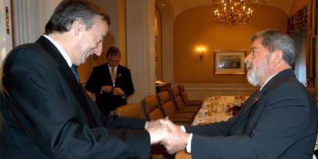 Nestor Kirchner,Cristina Fernandez,Miguel Angel Moratinos,Jos&eacute; Luis Rodr&iacute;guez Zapatero,Rafael Bielsa,Luiz In&aacute;cio Lula Da Silva,Ricardo Lagos,Jacques Chirac.Producto Bruto Interno,PBI,America Latina,pobreza,Fondo Monetario Internacional,FMI,Lisa Gherardini,Gioconda,Louvre,Monna Lisa,Medicis,Lorenzo,Leonardo Da Vinci,pinturas,Italia,Renacimiento,Miguel Angel,Florencia,cuadros,sonrisa,Blade Runner,Ridley Scott, Richard Dawkins,Steven Pinker,Harrison Ford,Stephen Minger,Stanley Kubrick,Daryl Hanna,replicantes,androides,ciencia ficcion,Contactos,SHGb02+14a,proyecto SETI,Search for Extra Terrestial Intelligence,SETI@home,Robert Zemeckis,Jodie Foster,Dan Wertheimer,New Scientist,Arecibo,Puerto Rico,civilizaciones extraterrestres,Ma libert&eacute; de penser,Florent Pagny,Argentina,France,Patagonia,Argentine,Azucena Caama&ntilde;o,Savoir aimer,artistes,musique,musica,CD,cantores,ventas,compras,ranking,Paparazzi,Isabel Sartorius,Borbon,Ortiz Pati&ntilde;o,Vallejo Najera,Entrecanales,Mora Figueroa,Antonio Montero,Sainz Vicu&ntilde;a,Espa&ntilde;a,jet set,Mallorca,Ibiza,John Fitzgerald Kennedy,Lee Harvey Oswald,Vitaliy Fadeyev,Lawrence Berkeley,Carl Haber,Fidel Castro,Lyndon B. Johnson,Jackie,Onassis,Irma Roy,Carolina Papaleo,Osvaldo,diputada nacional,Congreso,Argentina,Raul Granillo Ocampo,politica,justicialismo,peronismo,cine,television,La Horqueta,San Isidro,que se vayan todos,diciembre 2001,2002,2003,2004,maria julia alsogaray,alvaros,,Roberto Mart&iacute;nez Medina,Maria Julia Alsogaray,Ra&uacute;l Granillo Ocampo,Jorge Rodr&iacute;guez,V&iacute;ctor Alderete,Claudia Bello,Angel Massa,Alfredo Yabran,Mario Pontaquarto,Nestor Carlos Kirchner,Cristina Elizabeth Fernandez,corrupcion,senado,general rodriguez,anibal,fernandez,alberto,fernando de la rua,ines pertine,eduardo duhalde,hilda chiche gonzalez,2000,2001,2002,2003,2004,Museos,www.louvre.fr,Leonardo Da Vinci,Gioconda,Mona Lisa,Italia,Francia,France,inventos,Italy,renacimiento,historia,cuadros,links,images,postcards,photos,fotos,imagenes,postales,pictures,historia,arqueologia,descubrimientos,culturales,agenda,infodiario,diario accion,buenos aires,argentina,Diario Accion de General Rodriguez, politica, actualidad, noticias e informacion, personalidades e instituciones, policiales, galerias de fotos; historia de General Rodriguez, sus origenes, edificios, estancias, habitos y costumbres, anecdotas, comercios e industrias, los fundadores, antiguas instituciones, fotos e imagenes; suplementos especiales: la crisis politica, economica y social de la Argentina, los acontecimientos de Diciembre de 2001, articulos y entrevistas; Emigracion: toda la informacion destinada a aquellos que desean emigrar, radicarse o estudiar en el exterior, visas, pasaportes, consejos, guias, informacion util, links; Trueque: novedades e informacion, links, estructura del trueque; el casamiento de Maxima Zorreguieta y el principe Guillermo Alejandro de Holanda; Guerra de Afganistan: galeria de imagenes e informacion sobre la primera guerra del siglo XXI; la guerra de Irak, Bagdad, Georges W. Bush, Saddam Husseim, el atentado a las torres Gemelas de Nueva York, las twin towers, el 11-s, y descripcion del hecho que conmovio al mundo; Empleo: consultoras, clasificados, agencias de empleo, consejos e informacion util, curriculum vitae, como confeccionarlos, noticias de actualidad; 
Los numeros de la crisis: Las consecuencias de la crisis politica, economica y social; estadisticas, pobreza, desnutricion, salud y asistencia; noticias regionales y provinciales, columnas y editoriales; informacion para negocios: pymes, links, empresas y negocios; Agenda Cultural con toda la informacion de cursos, universidades, talleres, escuelas y oportunidades, exposiciones de arte de la region; buscadores en Internet, Enlaces: links a los mejores sitios de educacion, cultura, arte, biografias, politica, interes general, web, Links del Diario Accion: RMS Titanic, su historia, su tragico viaje inaugural; historias, testimonios, documentos y articulos sobre el naufragio; links y sitios sobre el tema; la pelicula de Cameron, fotos e imagenes; suplementos especiales, Historia Argentina y de General Rodriguez, la llegada de la democracia en General Rodriguez, la asuncion de Juan Lumbreras como intendente en 1983, galeria de imagenes, sus palabras y los actos, su gabinete, festejos de la comunidad. Fundacion del pueblo de General Rodriguez, sus instituciones y personalidades relevantes, arquitectura y edificios, comercios e industrias, sus comienzos, estancias, inmigraciones italianas, espa&ntilde;olas, vascas e irlandesas, anecdotas y efemerides, sus hombres ilustres, el Hospital Vicente Lopez y Planes, su fundacion por las Damas de Beneficencia, el hundimiento del crucero General Belgrano, testimonios de ex combatientes y tripulantes, su comandante Hector Elias Bonzo, fotos e imagenes, recuerdos y homenajes, historia de la familia Bonzo de General Rodriguez, entrevistas y articulos periodisticos. La guerra de Malvinas en el Atlantico Sur, el conflicto belico con Gran Breta&ntilde;a de 1982, politicos relevantes, Benjamin Paez y Trueba, fotos antiguas de familias fundadoras, galerias de imagenes de pobladores, recorrida virtual por el antiguo General Rodriguez, el paso de la Infanta en 1910, historia de La Serenisima, la familia Mastellone, La Choza, Bernardo de Irigoyen, peronismo y radicalismo y muchisimo mas