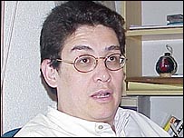 Sergio Hern&aacute;ndez,Altercom,Ley de Extranjer&iacute;a,Espa&ntilde;a,Yolanda Villavicencio AESCO,Juan Salvatierra,Ocio Latino,Ecuatorianos,indocumentados,latinoamericanos,11-M,atentado ETA,Madrid,Atocha,Jos&eacute; Mar&iacute;a Aznar,terrorismos,Al-Qaeda,argentinos,uruguayos,comunidad latinoamericana,inmigracion,Grupo Santillana,emigracion,embajadas,consulados,visas,requisitos,integracion,Espa&ntilde;a,inmigracion,trabajo,empleo,contrataciones,colocaciones,Latinoamerica,Argentina,Peru,Colombia,busquedas,visas,pasaportes,Espa&ntilde;a,inmigracion,trabajo,empleo,contrataciones,colocaciones,Latinoamerica,Argentina,Peru,Colombia,busquedas,visas,pasaportes,tramites,extranjeros,ilegales,emigraciones,testimonios,foros,viajes,consulados,embajadas,requisitos,condiciones,Italia,USA;Estados Unidos,Francia,Canada,Diario Accion de General Rodriguez, politica, actualidad, noticias e informacion, personalidades e instituciones, policiales, galerias de fotos; historia de General Rodriguez, sus origenes, edificios, estancias, habitos y costumbres, anecdotas, comercios e industrias, los fundadores, antiguas instituciones, fotos e imagenes; suplementos especiales: la crisis politica, economica y social de la Argentina, los acontecimientos de Diciembre de 2001, articulos y entrevistas; Emigracion: toda la informacion destinada a aquellos que desean emigrar, radicarse o estudiar en el exterior, visas, pasaportes, consejos, guias, informacion util, links; Trueque: novedades e informacion, links, estructura del trueque; el casamiento de Maxima Zorreguieta y el principe Guillermo Alejandro de Holanda; Guerra de Afganistan: galeria de imagenes e informacion sobre la primera guerra del siglo XXI; la guerra de Irak, Bagdad, Georges W. Bush, Saddam Husseim, el atentado a las torres Gemelas de Nueva York, las twin towers, el 11-s, y descripcion del hecho que conmovio al mundo; Empleo: consultoras, clasificados, agencias de empleo, consejos e informacion util, curriculum vitae, como confeccionarlos, noticias de actualidad; 
Los numeros de la crisis: Las consecuencias de la crisis politica, economica y social; estadisticas, pobreza, desnutricion, salud y asistencia; noticias regionales y provinciales, columnas y editoriales; informacion para negocios: pymes, links, empresas y negocios; Agenda Cultural con toda la informacion de cursos, universidades, talleres, escuelas y oportunidades, exposiciones de arte de la region; buscadores en Internet, Enlaces: links a los mejores sitios de educacion, cultura, arte, biografias, politica, interes general, web, Links del Diario Accion: RMS Titanic, su historia, su tragico viaje inaugural; historias, testimonios, documentos y articulos sobre el naufragio; links y sitios sobre el tema; la pelicula de Cameron, fotos e imagenes; suplementos especiales, Historia Argentina y de General Rodriguez, la llegada de la democracia en General Rodriguez, la asuncion de Juan Lumbreras como intendente en 1983, galeria de imagenes, sus palabras y los actos, su gabinete, festejos de la comunidad. Fundacion del pueblo de General Rodriguez, sus instituciones y personalidades relevantes, arquitectura y edificios, comercios e industrias, sus comienzos, estancias, inmigraciones italianas, espa&ntilde;olas, vascas e irlandesas, anecdotas y efemerides, sus hombres ilustres, el Hospital Vicente Lopez y Planes, su fundacion por las Damas de Beneficencia, el hundimiento del crucero General Belgrano, testimonios de ex combatientes y tripulantes, su comandante Hector Elias Bonzo, fotos e imagenes, recuerdos y homenajes, historia de la familia Bonzo de General Rodriguez, entrevistas y articulos periodisticos. La guerra de Malvinas en el Atlantico Sur, el conflicto belico con Gran Breta&ntilde;a de 1982, politicos relevantes, Benjamin Paez y Trueba, fotos antiguas de familias fundadoras, galerias de imagenes de pobladores, recorrida virtual por el antiguo General Rodriguez, el paso de la Infanta en 1910, historia de La Serenisima, la familia Mastellone, La Choza, Bernardo de Irigoyen, peronismo y radicalismo y muchisimo mas