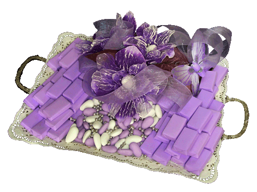 plate designed with simple chocolate