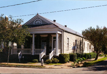 Beautifully restored home in Algiers Point