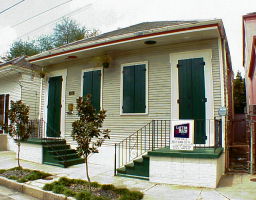 Converted from a double shotgun into a single shotgun, this home in Faubourg Marigny is for sale.&nbsp; Click on picture for more information!
