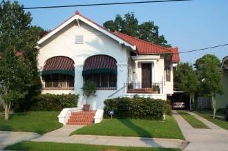 Great home done in Spanish Mission style, located on Jefferson Avenue in Uptown.