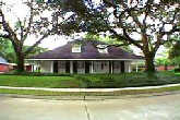 Beautiful Aurora Gardens home in Algiers