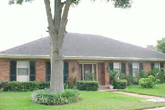 Lake Terrace home for sale.&nbsp; Click on picture for more information.