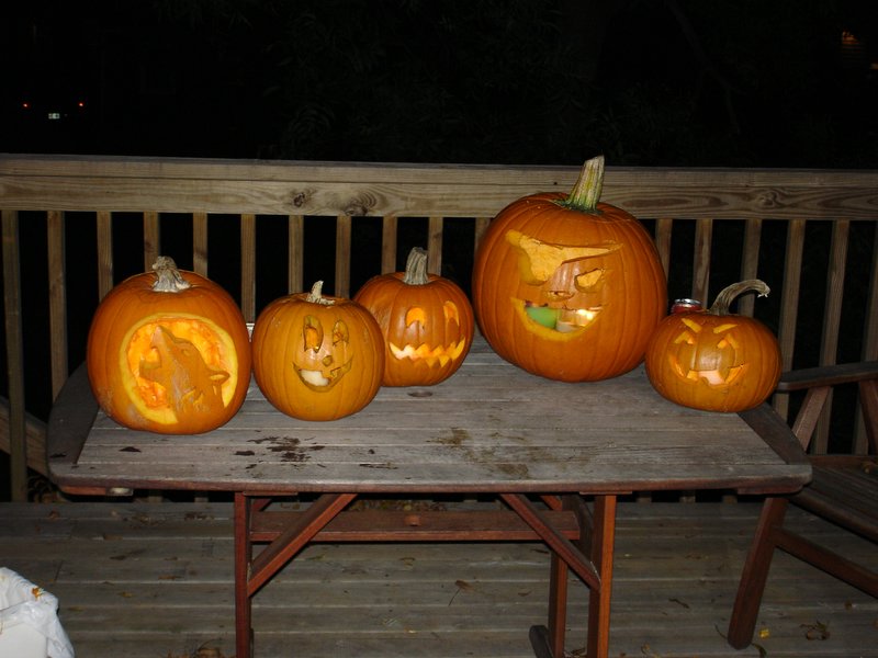 Halloween 2004 Resident Jack-o-Lanterns