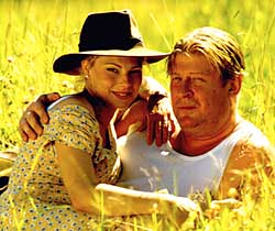 Rolf och Helena i gr�set