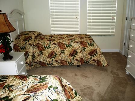 BEDROOM 2 (2 TWIN BEDS)