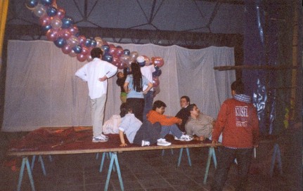 Inflando globos...