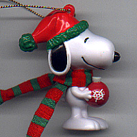 Whitman's, 2002, Snoopy wearing scarf, holding ornament