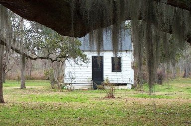 One of the old slave homes on the grounds of Magnolia Plantation.