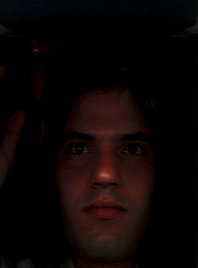 mirando por el scanner