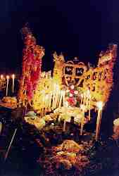ofrenda en una tumba