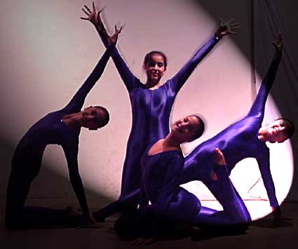 azul-b.jpg (23623 bytes)