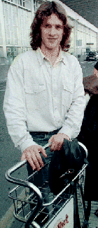 Navas3.gif (27200 bytes)