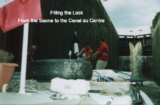 LocktoCanalduCentre.JPG (127829 bytes)