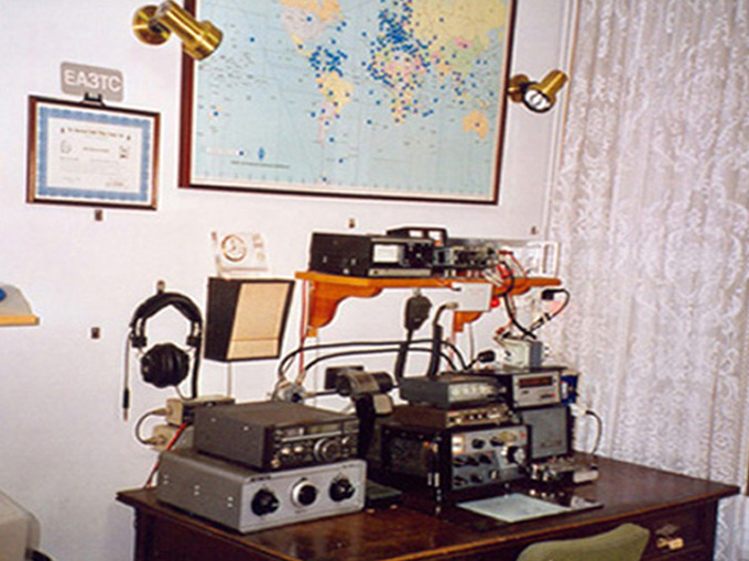 shack-1.jpg (136281 bytes)