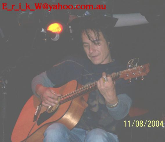 Erik @ The Ekka, 11th August 2004 - view slideshow