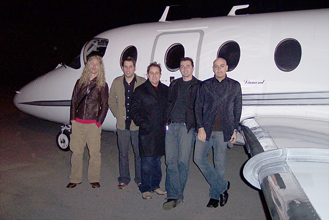 Phil, Jeff, Duncan, Bryan, and Peter in front of the plane... leaving for Aussie-land!