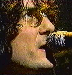 Lookin' up, singin' for the Lord