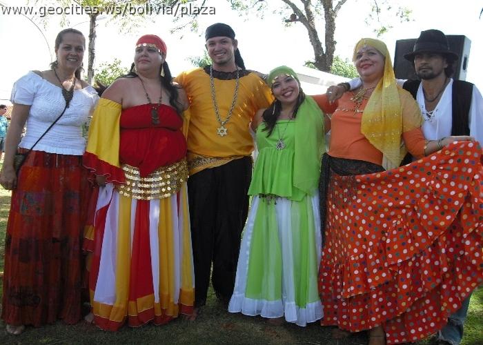 003_geocities_ws_bolivia_plaza.jpg