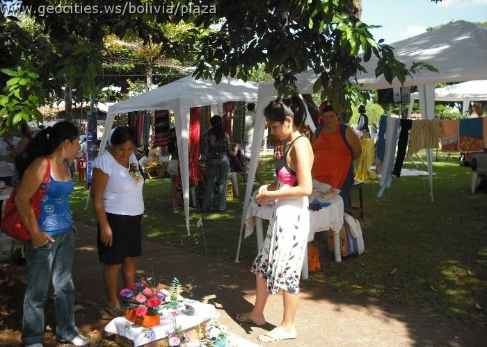 004_geocities_ws_bolivia_plaza.jpg