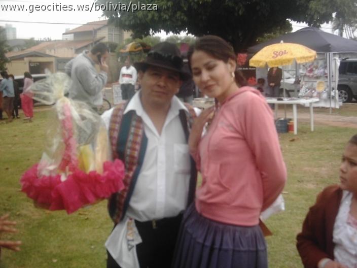 052_geocities_ws_bolivia_plaza.jpg