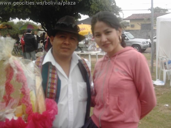 053_geocities_ws_bolivia_plaza.jpg