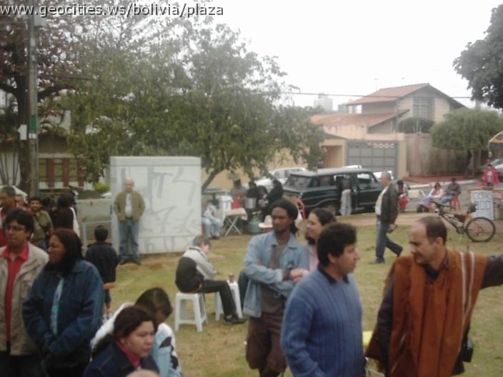 065_geocities_ws_bolivia_plaza.jpg