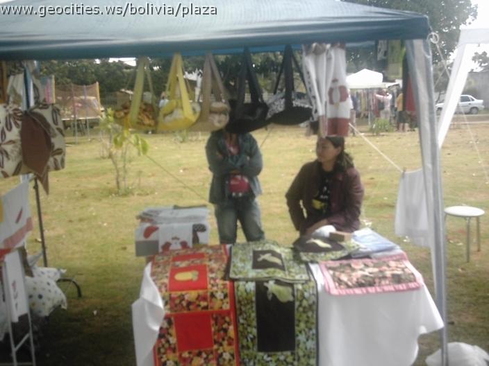 092_geocities_ws_bolivia_plaza.jpg