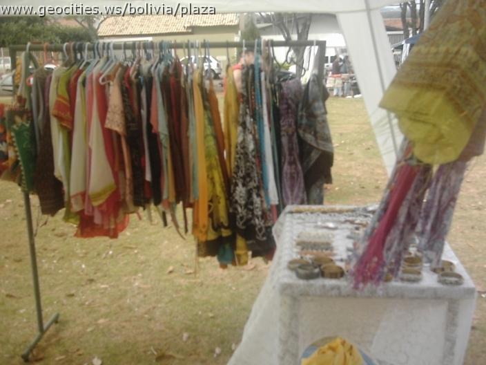 140_geocities_ws_bolivia_plaza.jpg
