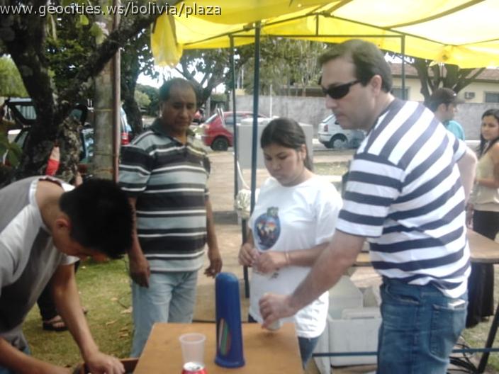 228_geocities_ws_bolivia_plaza.jpg