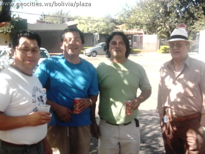 254_geocities_ws_bolivia_plaza.jpg