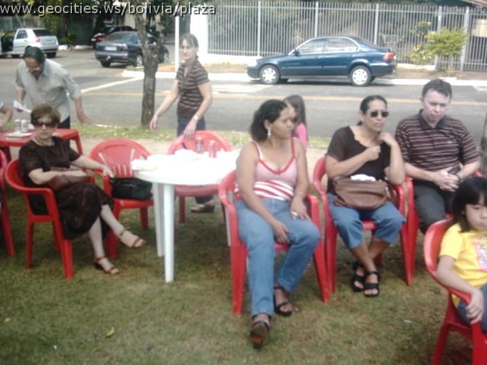 278_geocities_ws_bolivia_plaza.jpg
