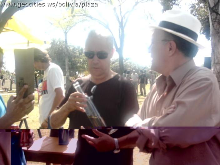 307_geocities_ws_bolivia_plaza.jpg