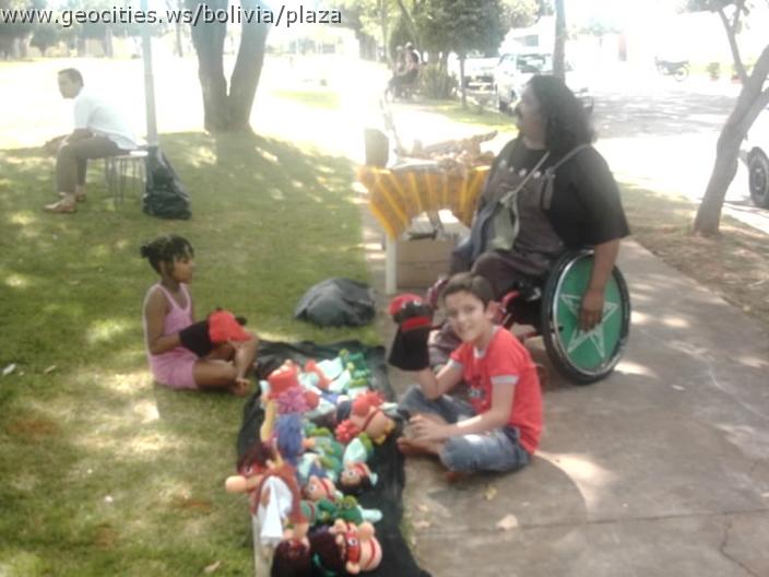 311_geocities_ws_bolivia_plaza.jpg