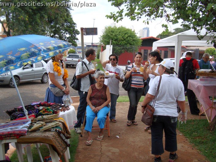446_geocities_ws_bolivia_plaza.jpg