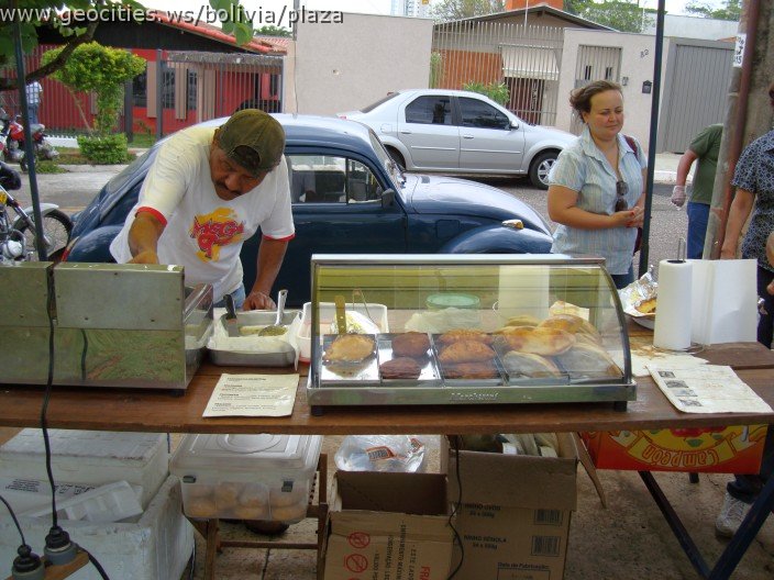 459_geocities_ws_bolivia_plaza.jpg