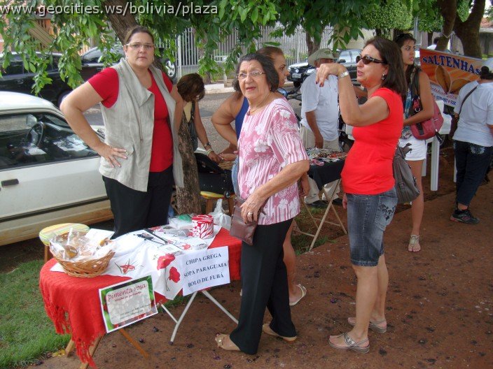 517_geocities_ws_bolivia_plaza.jpg