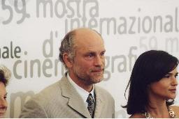 malkovich025