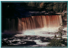 tahquamenon falls