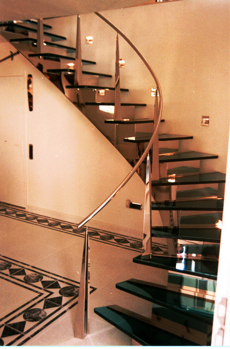 escala.inter4.1.JPG (140459 bytes)