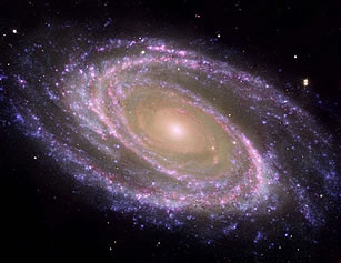 A imagem nítida em espiral da galáxia conhecida como Messier 81 ou M81, a partir de fotos feitas pelos telescópios Spitzer e Hubble. A galáxia está localizada a 12 milhões de anos-luz da constelação de Ursa Maior e é uma das maiores que podem ser observadas da Terra através de telescópios.
A imagem nítida em espiral da galáxia conhecida como Messier 81 ou M81, a partir de fotos feitas pelos telescópios Spitzer e Hubble. A galáxia está localizada a 12 milhões de anos-luz da constelação de Ursa Maior e é uma das maiores que podem ser observadas da Terra através de telescópios.