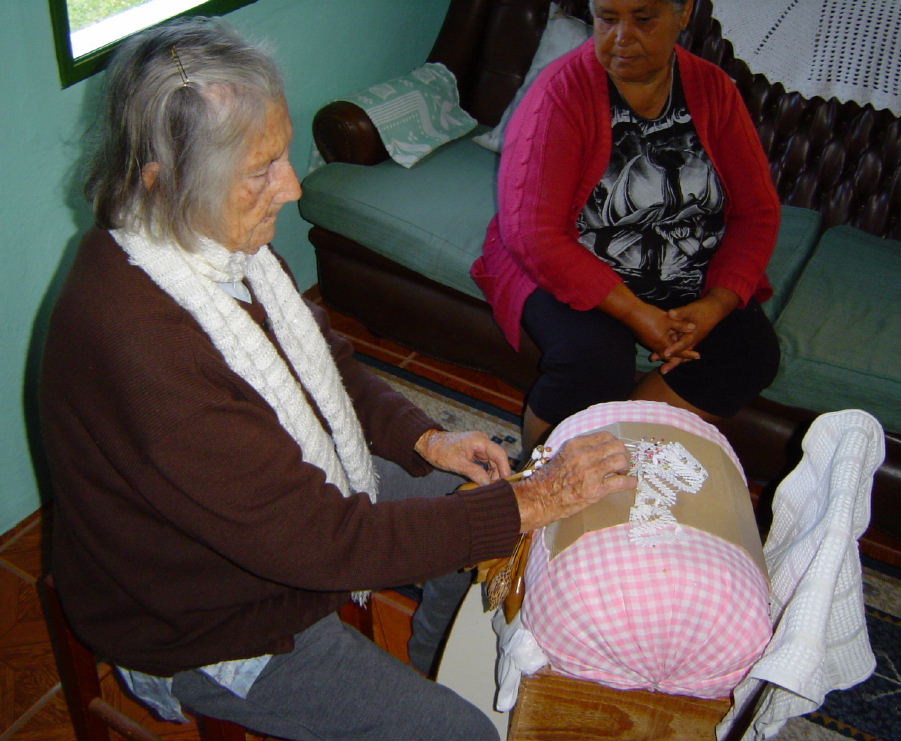D.L�cia (90 anos) - Rendeira do P�ntano do Sul
