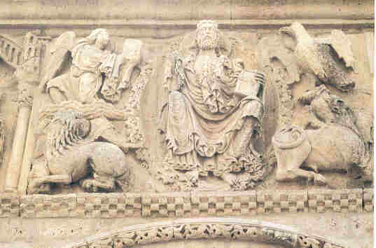 Parte central del friso de la Iglesia de Santiago - Carri�n