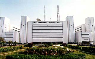 Vashi Station and Info-Tech Park