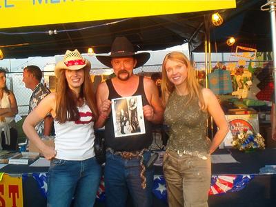 Hey look. There's Tim McGraw with Izak & West 