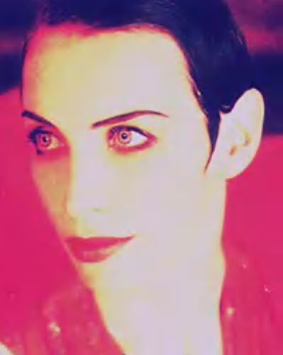 Foto promocional de la "Cancion de amor para un vampiro"
