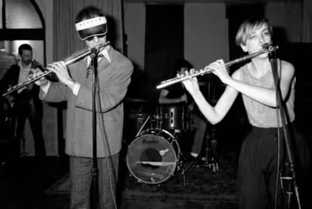 Eurythmics ensaya para la grabaci�n de la canci�n "Never gonna cry again"&nbsp; La flauta es tocada por Annie Lennox