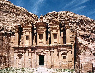 petra2.jpg (80831 bytes)